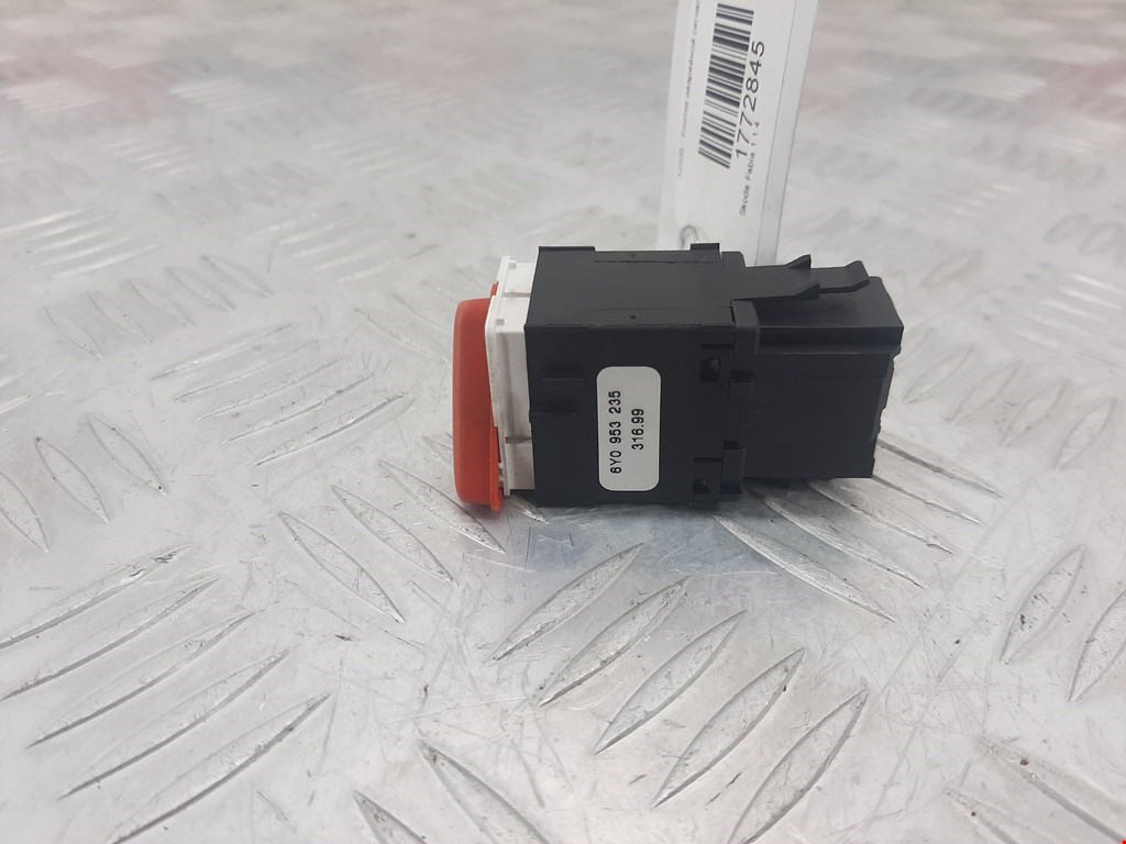 Кнопка аварийной сигнализации (аварийки) SKODA Fabia MK1 1999-2006