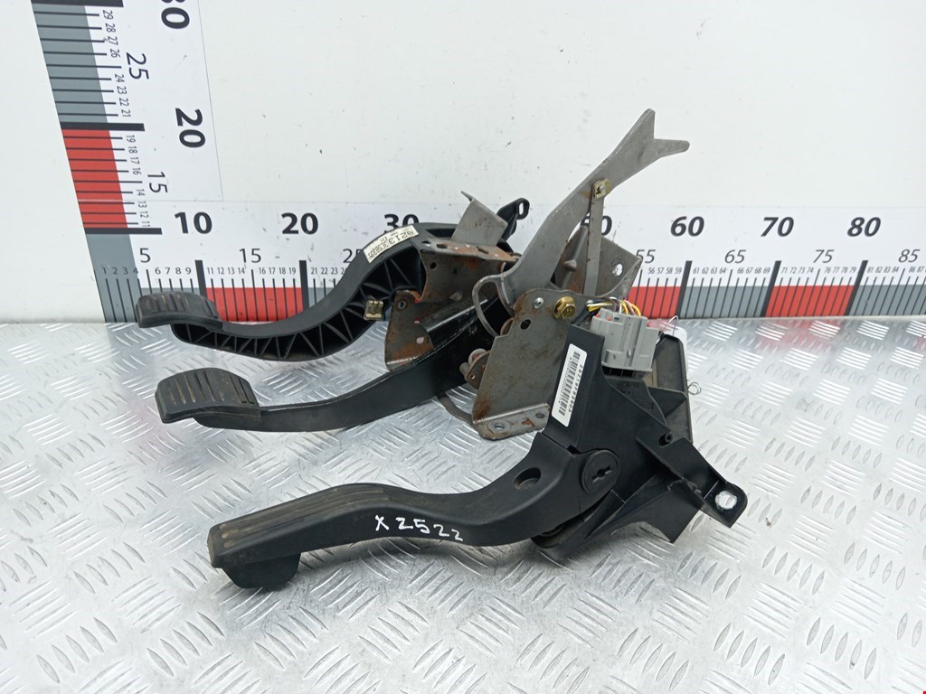 Блок педалей (педальный узел) FORD Mondeo III 2000-2007