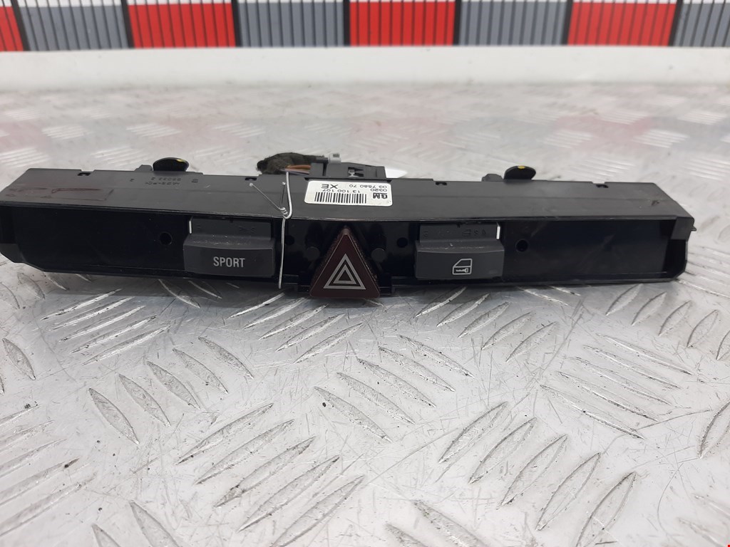 Кнопка аварийной сигнализации (аварийки) OPEL Astra H/Family 2004-2015