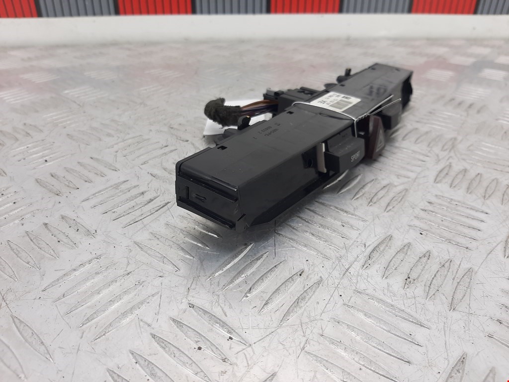 Кнопка аварийной сигнализации (аварийки) OPEL Astra H/Family 2004-2015