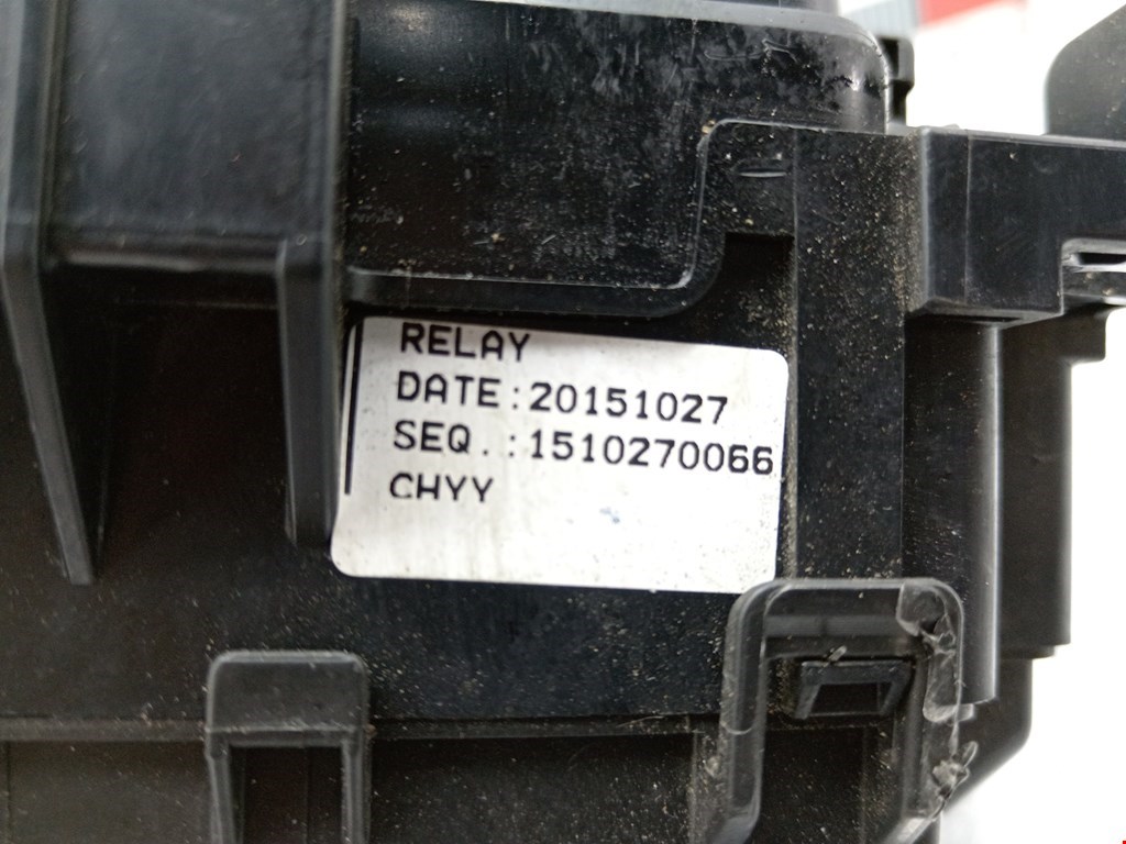 Датчик уровня в бачок омывателя HYUNDAI i40 2011-2019