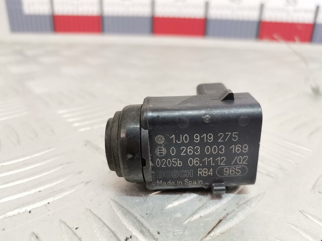 Датчик парковки VOLKSWAGEN Touareg 2002-2010