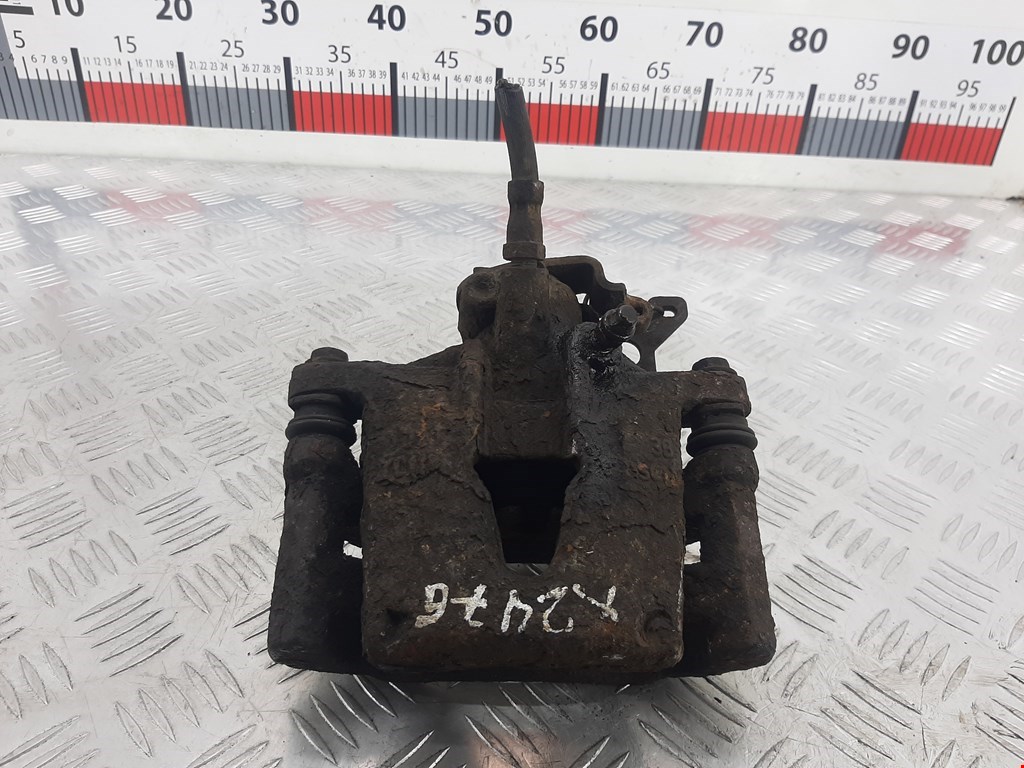 Суппорт задний правый Ford Mondeo 3 (2000-2007)