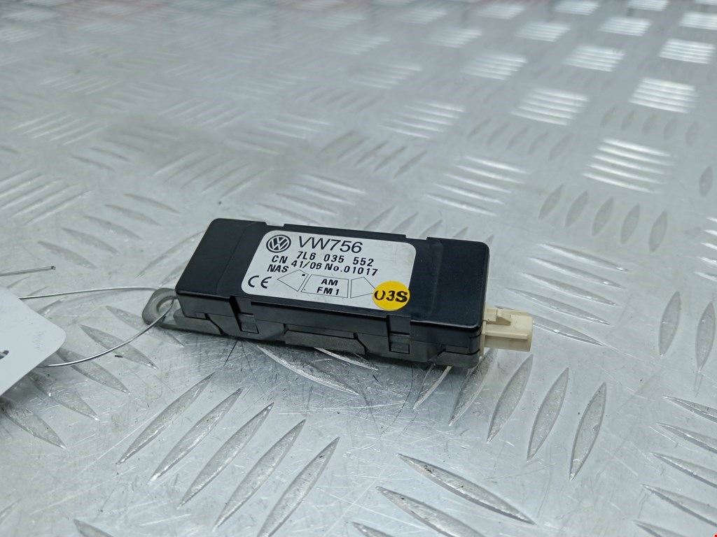 Усилитель антенны VOLKSWAGEN Touareg 2002-2010