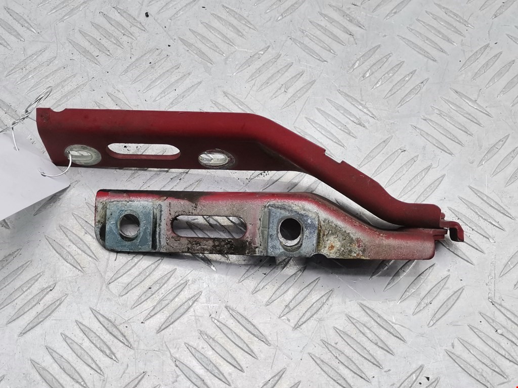 Петля капота левая/правая SEAT Ibiza 1993-2002