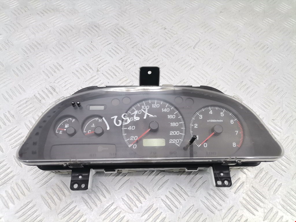 Панель приборов (щиток) SUBARU Impreza 1992-2000