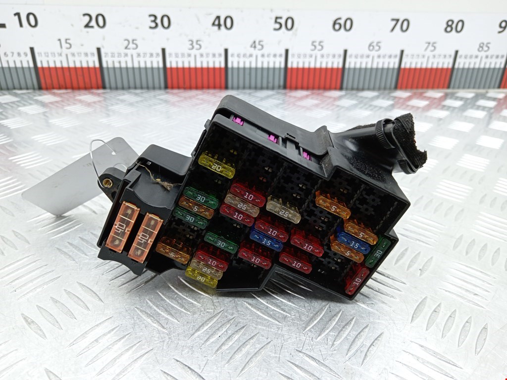 Блок предохранителей Volkswagen Touareg 1 (2002-2010)