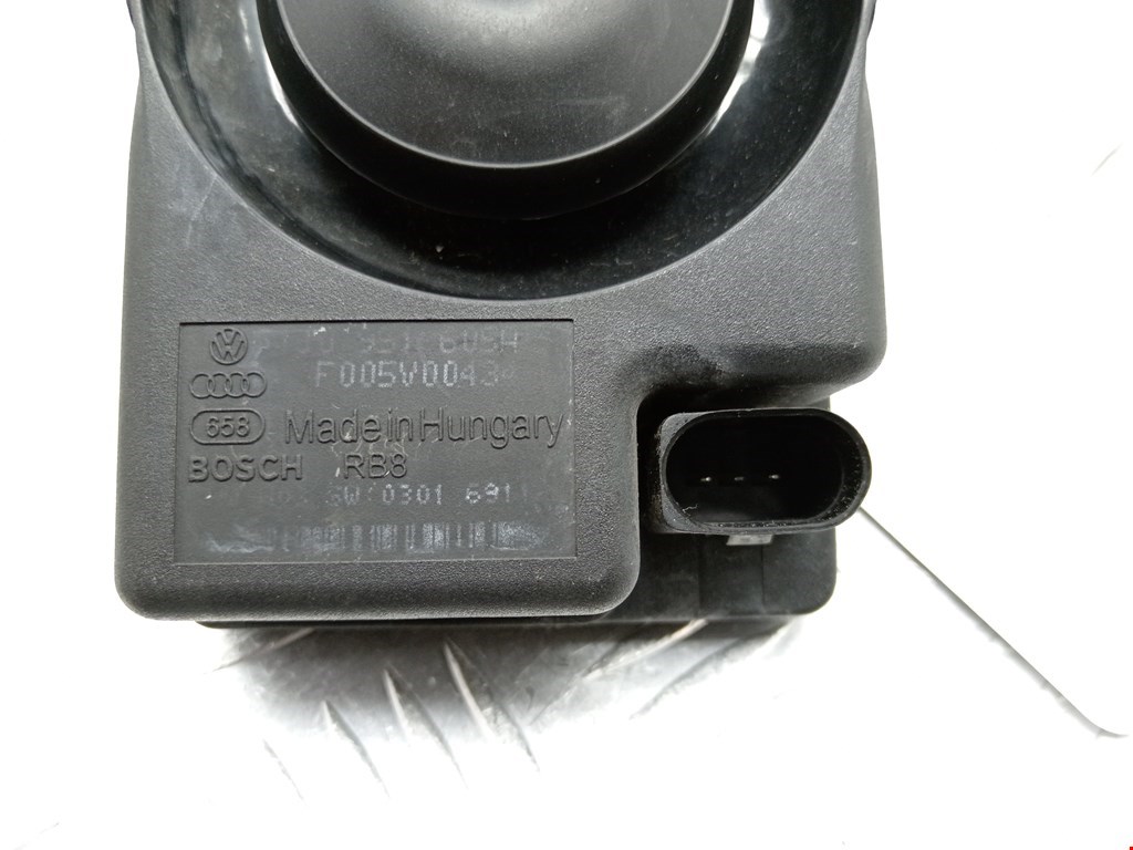 Сигнал звуковой (гудок клаксон) VOLKSWAGEN Touareg 2002-2010