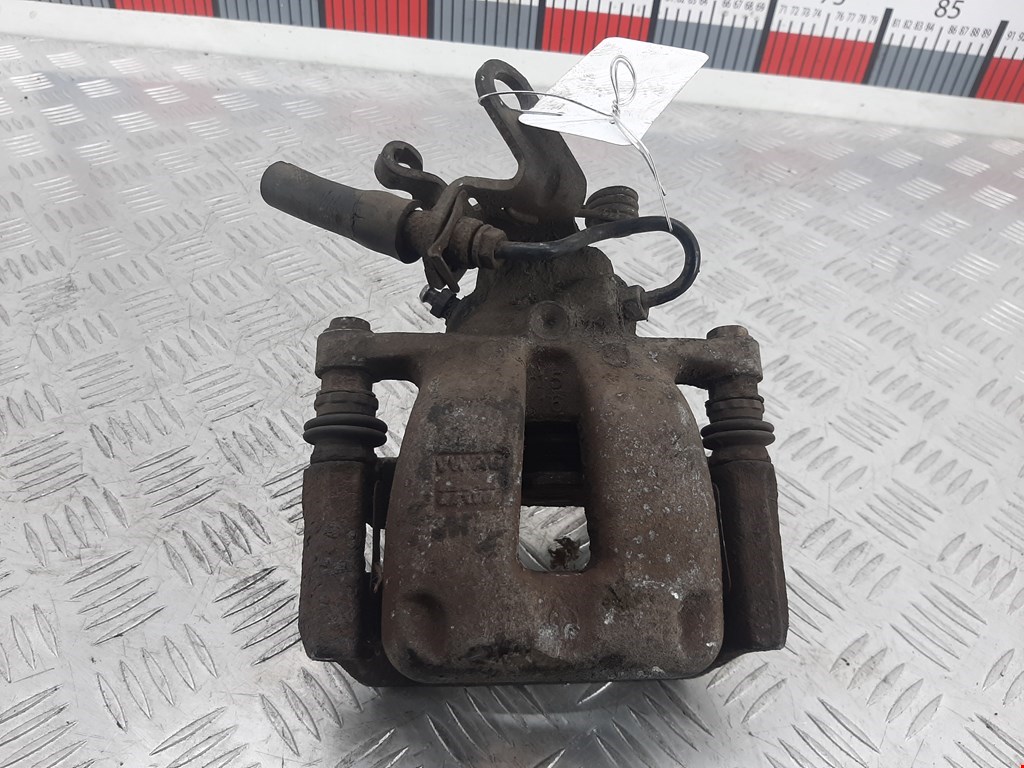 Суппорт задний правый AUDI A3 8P 2003-2013