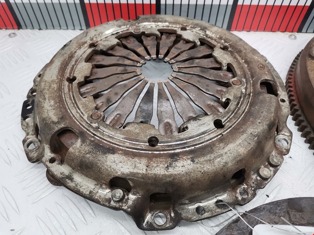 Маховик (демпфер сцепления) CITROEN C4 II 2010-н.в.