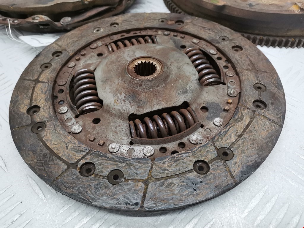 Маховик (демпфер сцепления) CITROEN C4 II 2010-н.в.