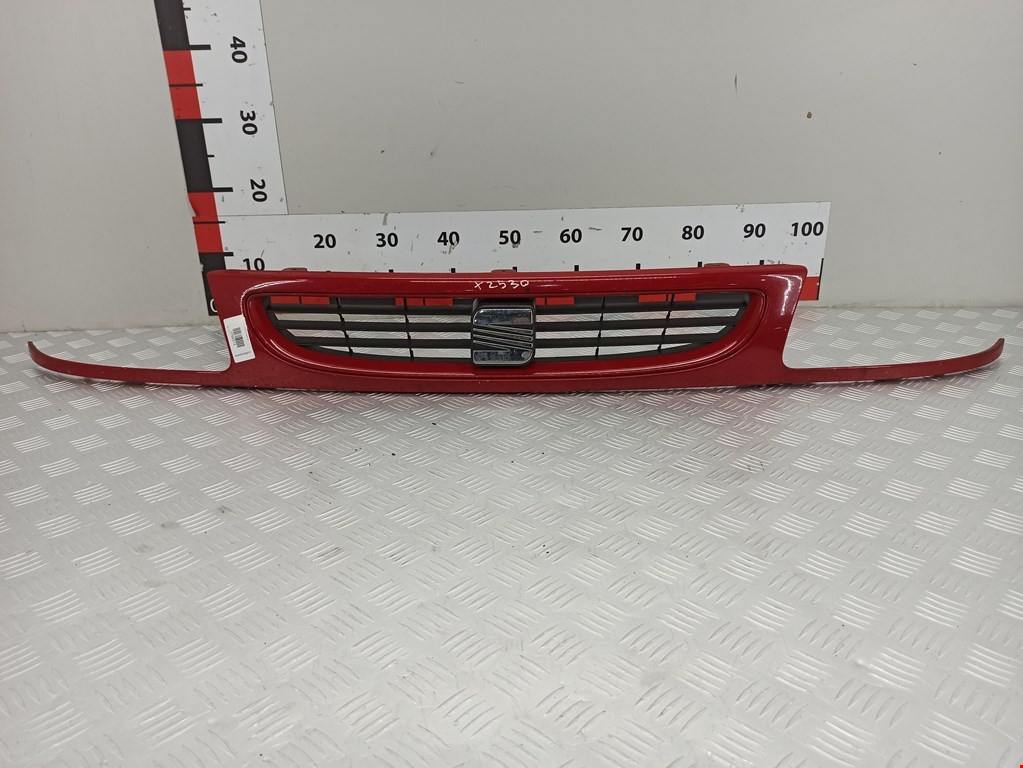 Решетка радиатора SEAT Ibiza 1993-2002