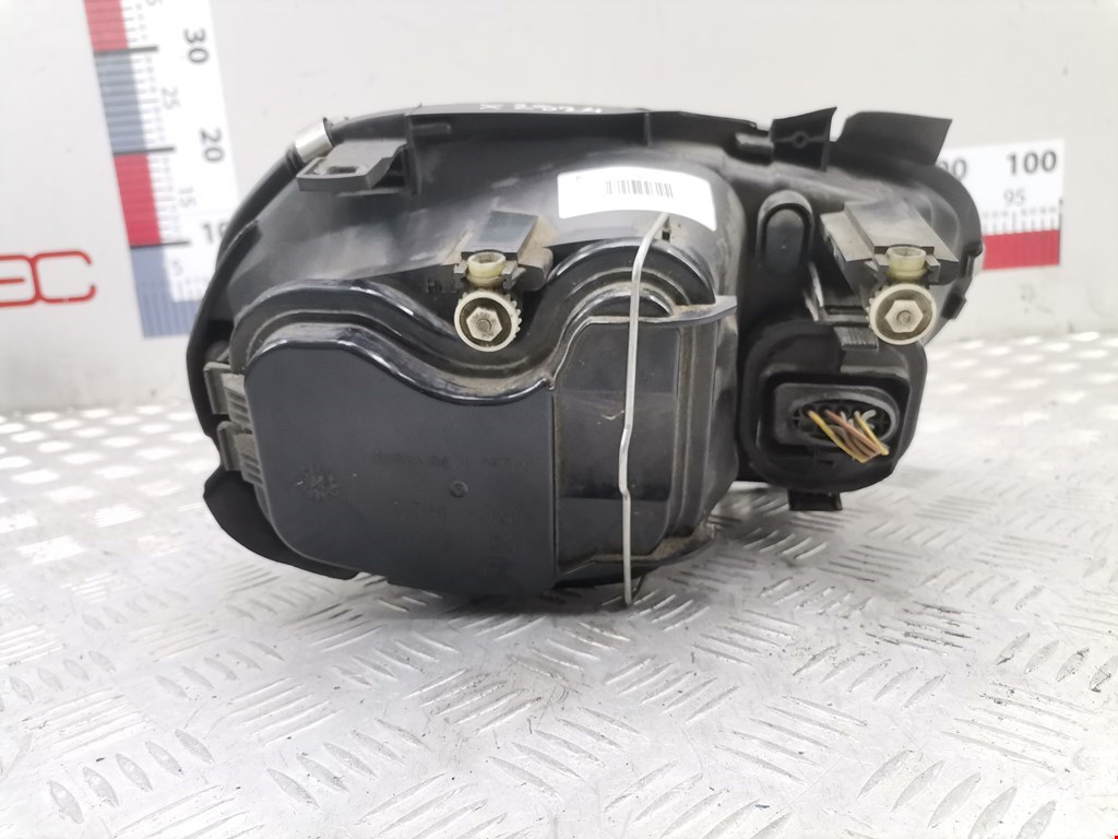 Фара левая VOLKSWAGEN Golf IV 1997-2003