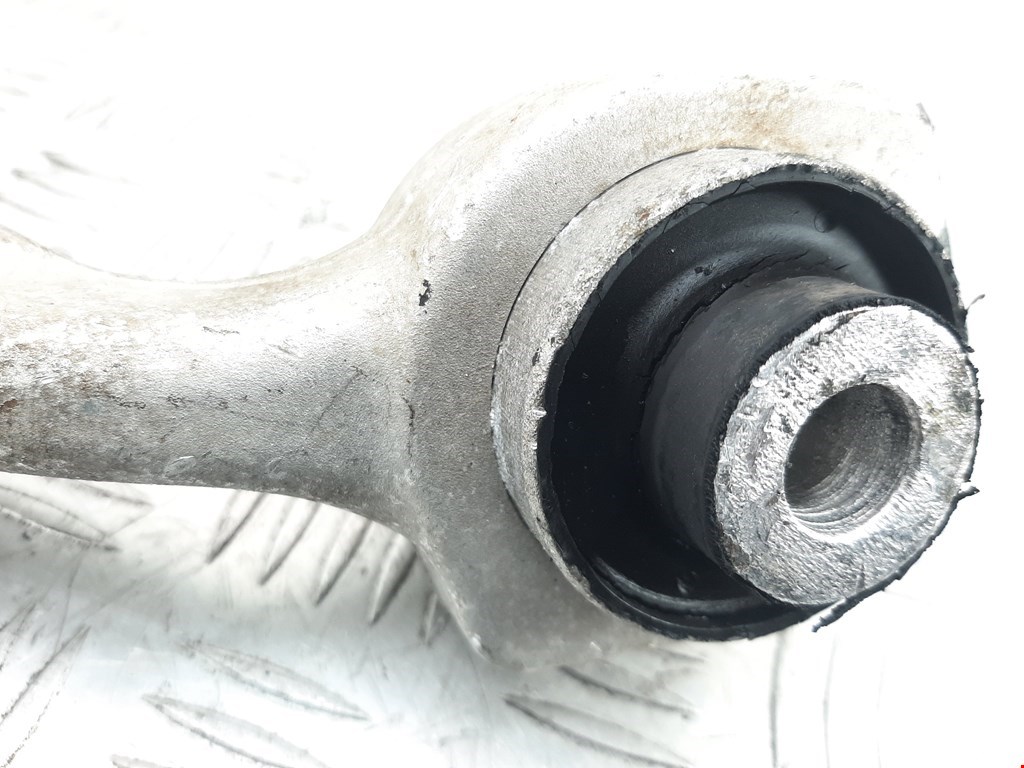 Рычаг передний правый MERCEDES-BENZ C-Class C-klasse W204 2007-2015