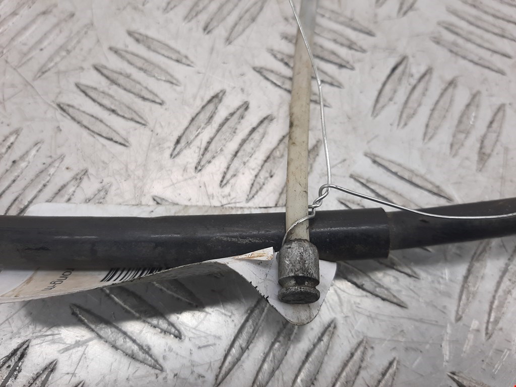 Трос стояночного тормоза левый/правый AUDI A3 8P 2003-2013