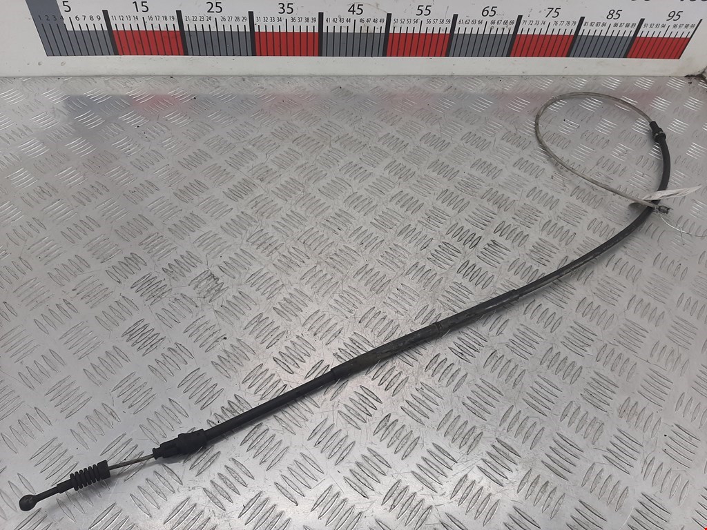 Трос стояночного тормоза левый/правый AUDI A3 8P 2003-2013