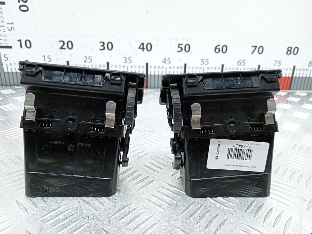 Дефлектор воздушный FORD Kuga 2008-2012