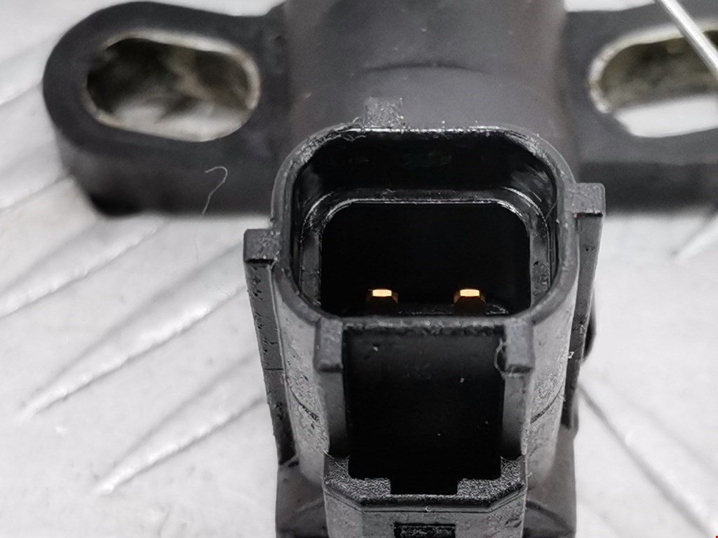 Датчик положения коленвала FORD Mondeo III 2000-2007