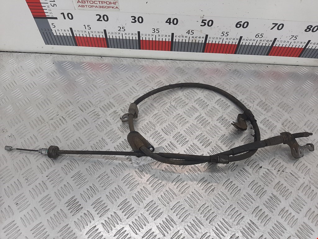 Трос стояночного тормоза левый/правый KIA Cee'd II 2012-2018