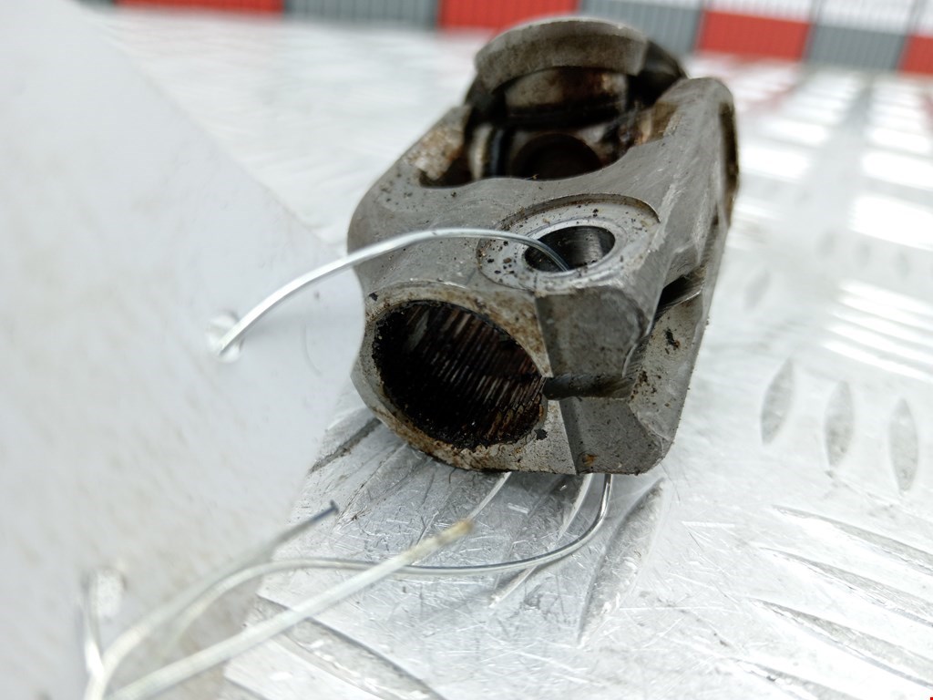 Кардан рулевой TOYOTA Prius II XW20 2003-2012