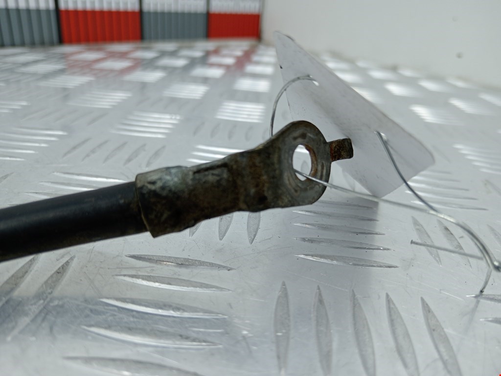 Клемма аккумулятора (минус) - FORD Kuga 2008-2012