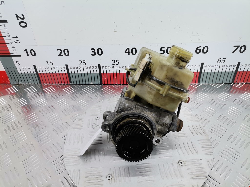 Насос гидроусилителя руля (ГУР) Mazda 6 GG (2002-2008)