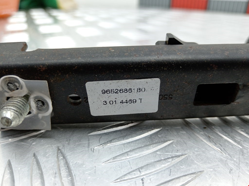 Ролик двери сдвижной (левый/правый средний верхний/нижний) PEUGEOT Expert II 2007-2016