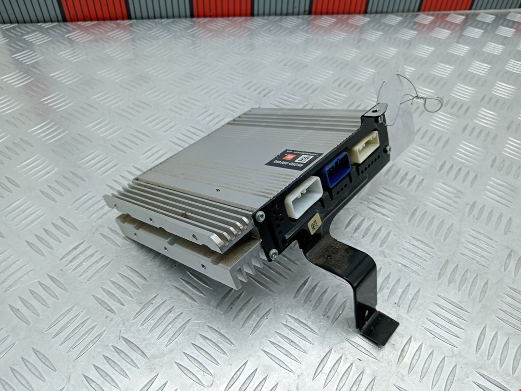 Усилитель акустической системы TOYOTA Prius II XW20 2003-2012