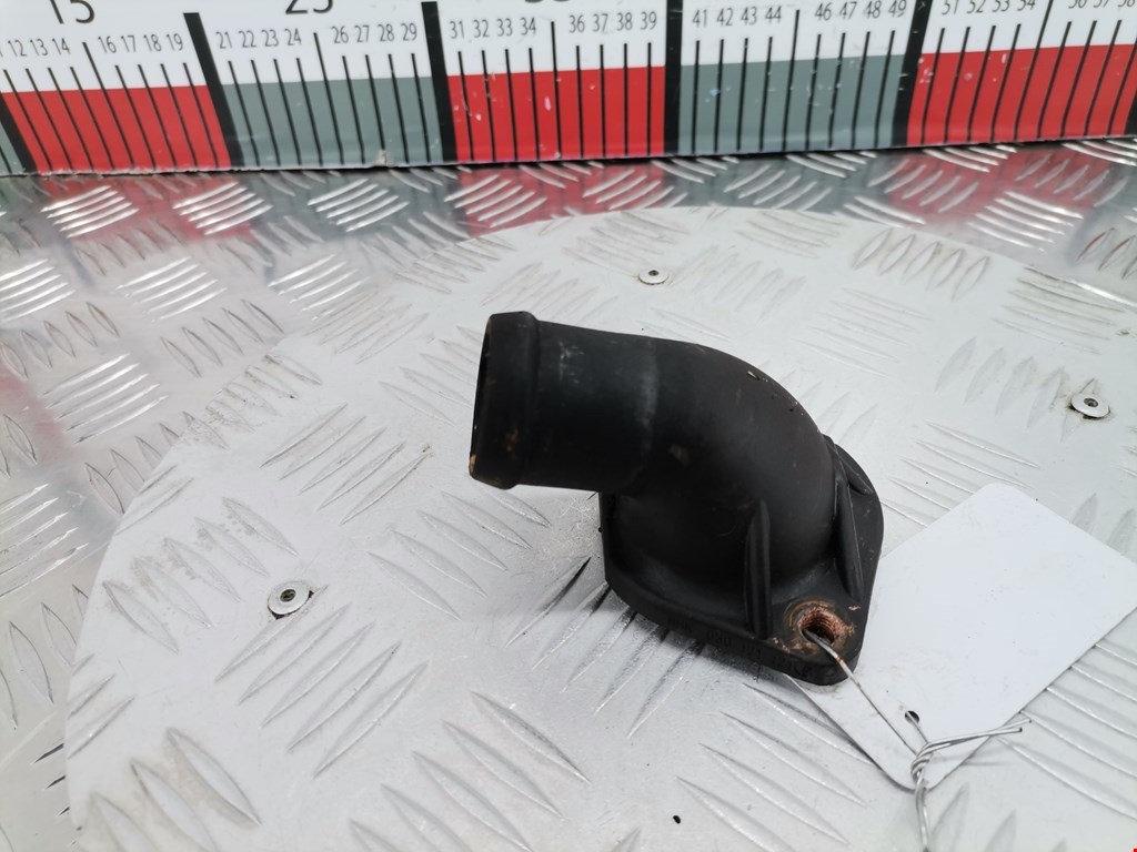 Корпус термостата VOLKSWAGEN Passat B5 1997-2005