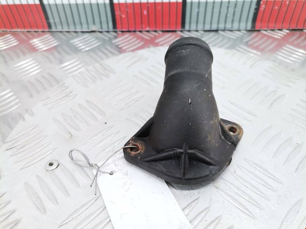 Корпус термостата VOLKSWAGEN Passat B5 1997-2005