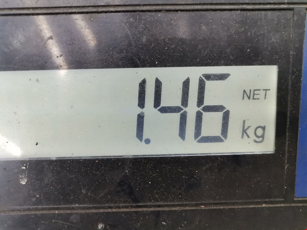 Уплотнитель двери VOLKSWAGEN Passat B5 1997-2005