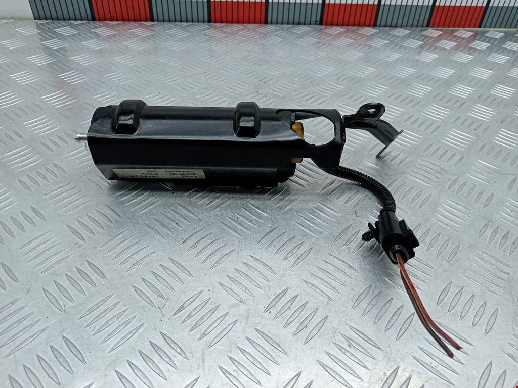 Насос топливный (электрический) VOLKSWAGEN Phaeton 2002-2016