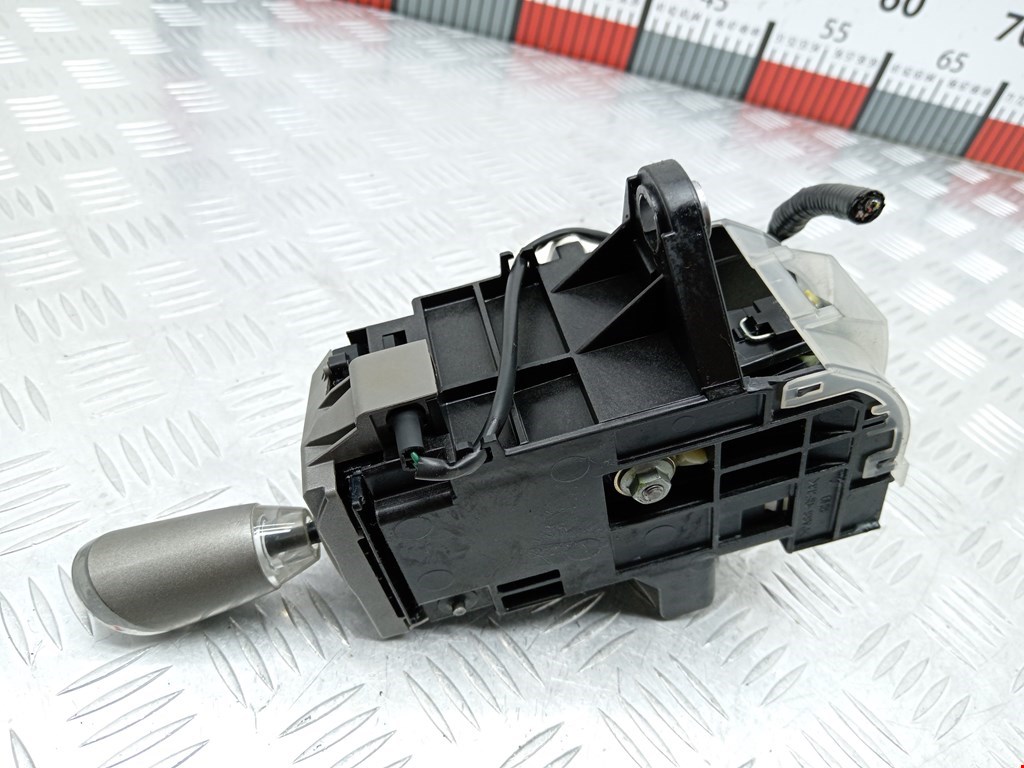 Кулиса (селектор) АКПП/МКПП в салоне TOYOTA Prius II XW20 2003-2012
