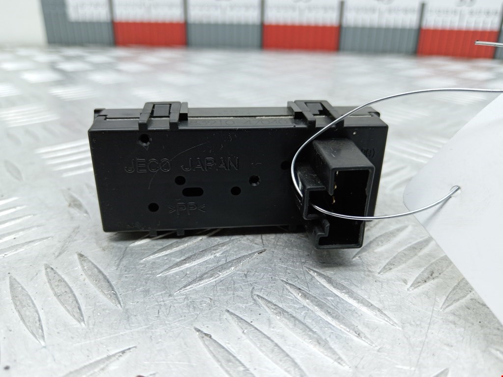 Часы TOYOTA Prius II XW20 2003-2012