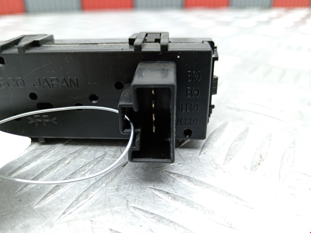 Часы TOYOTA Prius II XW20 2003-2012