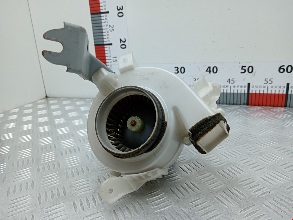 Моторчик (мотор) отопителя салона TOYOTA Prius II XW20 2003-2012