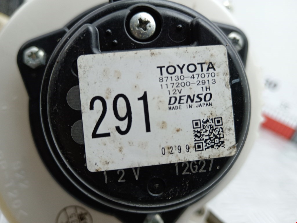 Моторчик (мотор) отопителя салона TOYOTA Prius II XW20 2003-2012