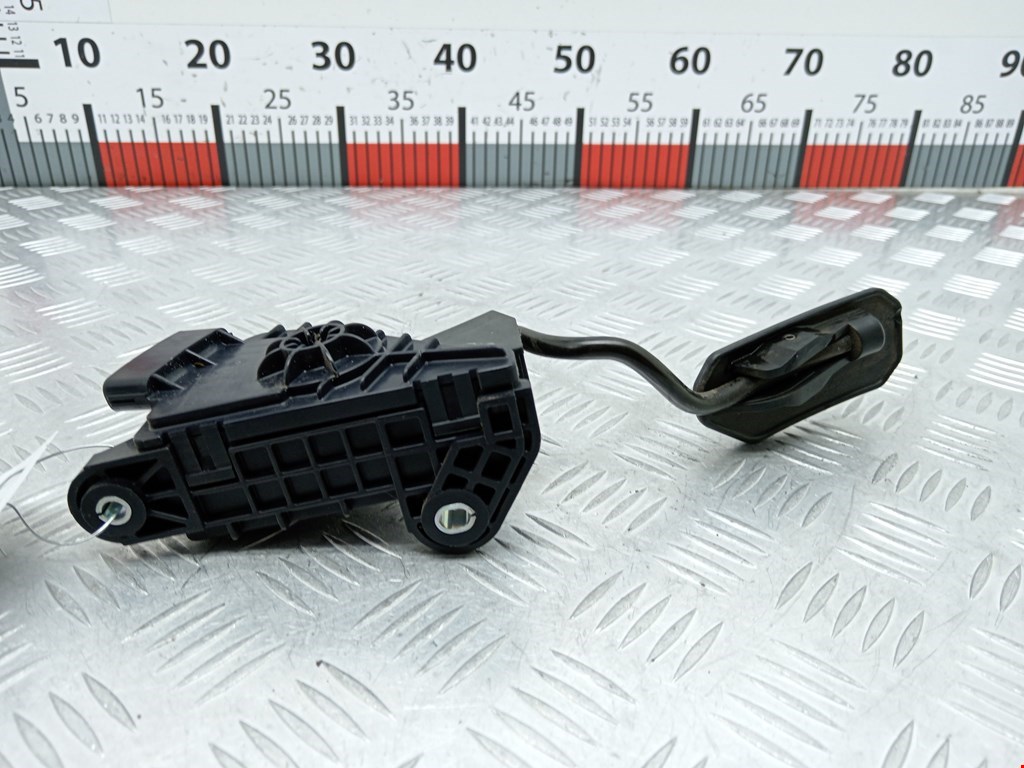 Педаль газа TOYOTA Prius II XW20 2003-2012