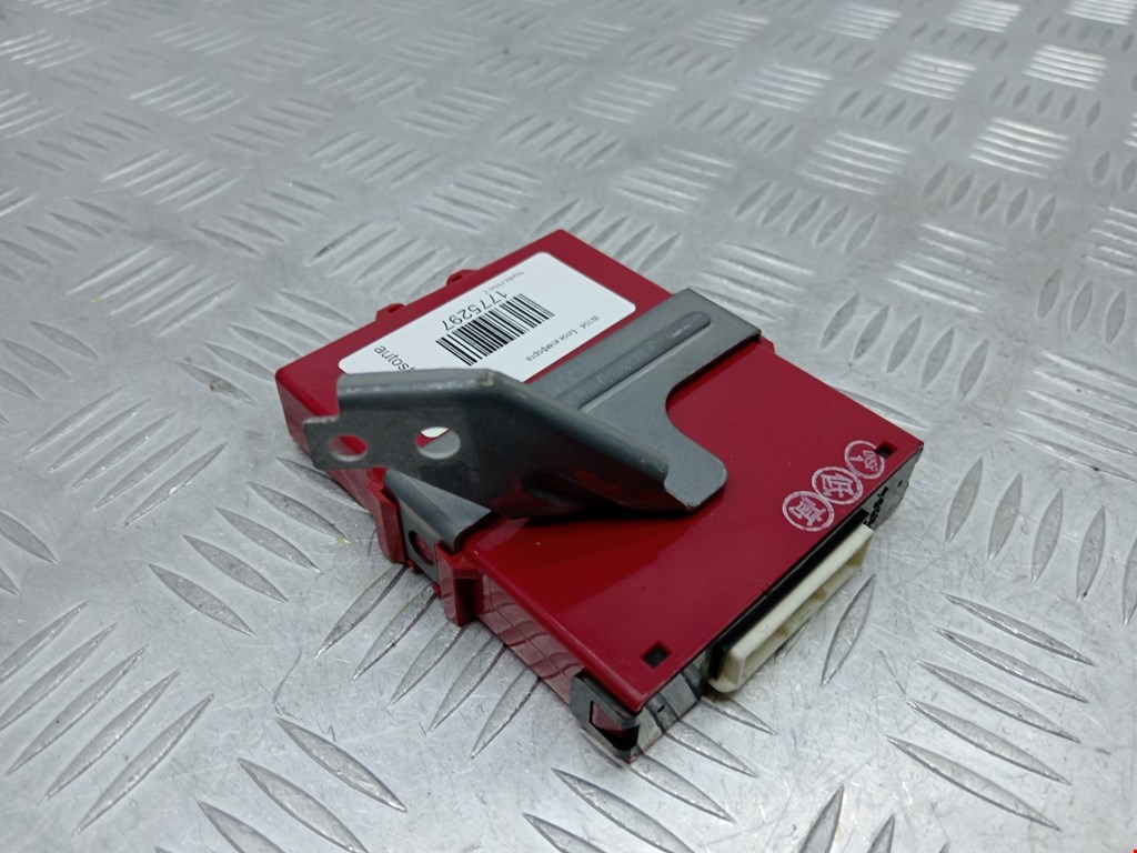 Блок комфорта TOYOTA Prius II XW20 2003-2012