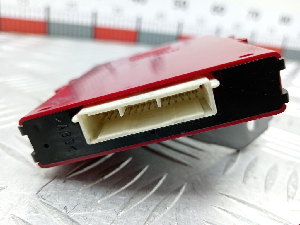 Блок комфорта TOYOTA Prius II XW20 2003-2012