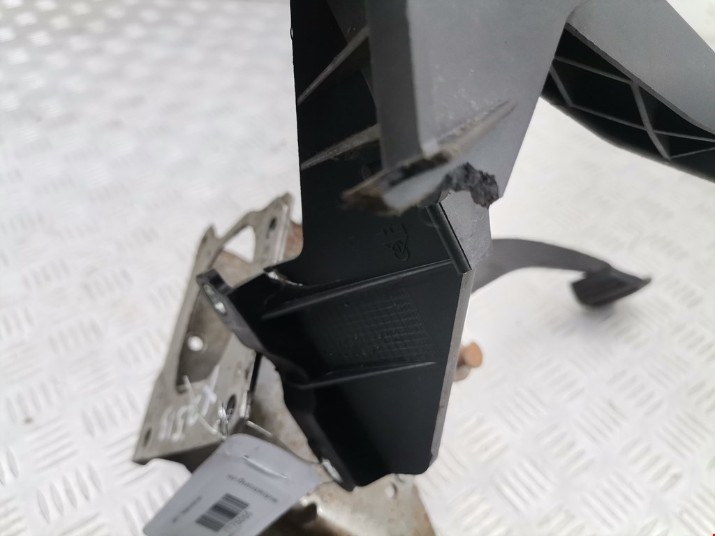 Блок педалей (педальный узел) FORD Mondeo III 2000-2007