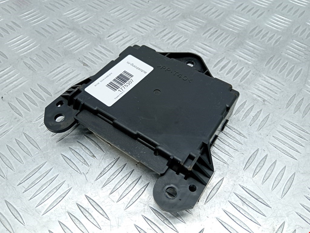 Блок комфорта TOYOTA Prius II XW20 2003-2012