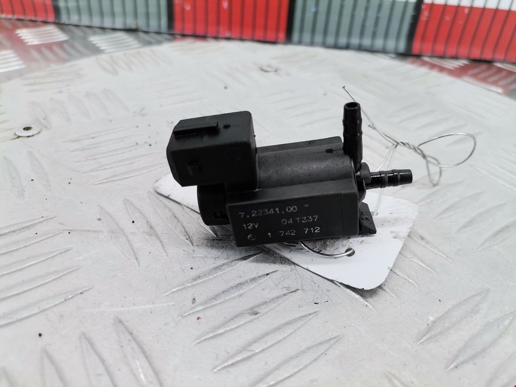 Клапан воздушного фильтра BMW 3-Series (E46) (1998-2007)