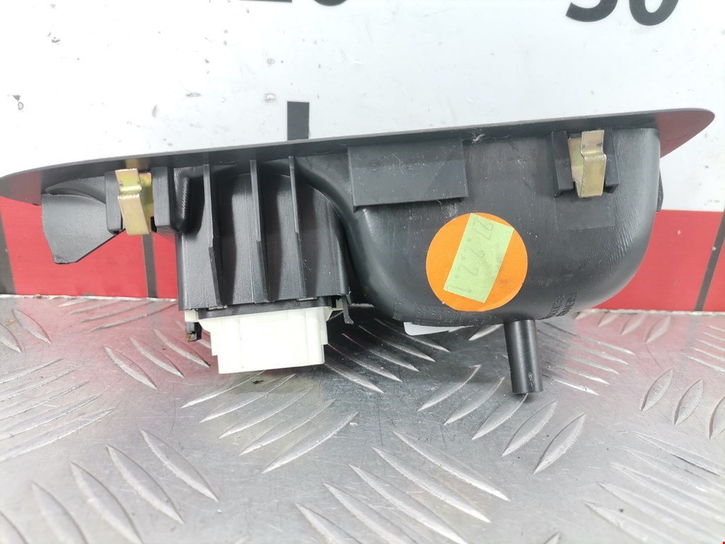 Кнопка стеклоподъемника RENAULT Laguna 2001-2007