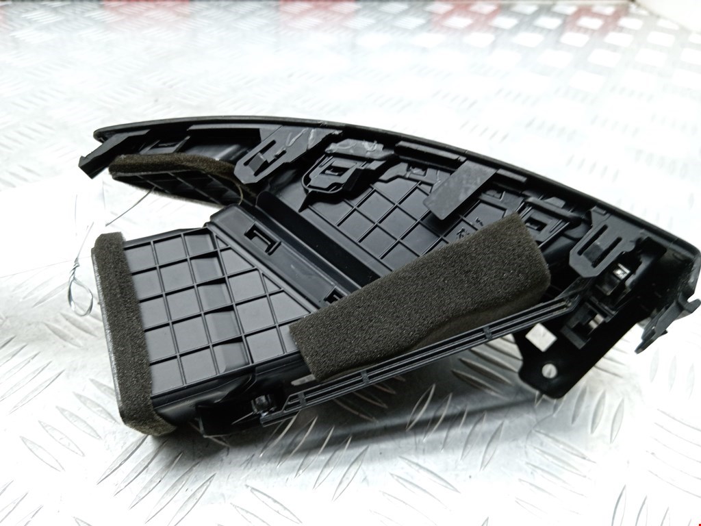 Дефлектор воздушный HYUNDAI i40 2011-2019