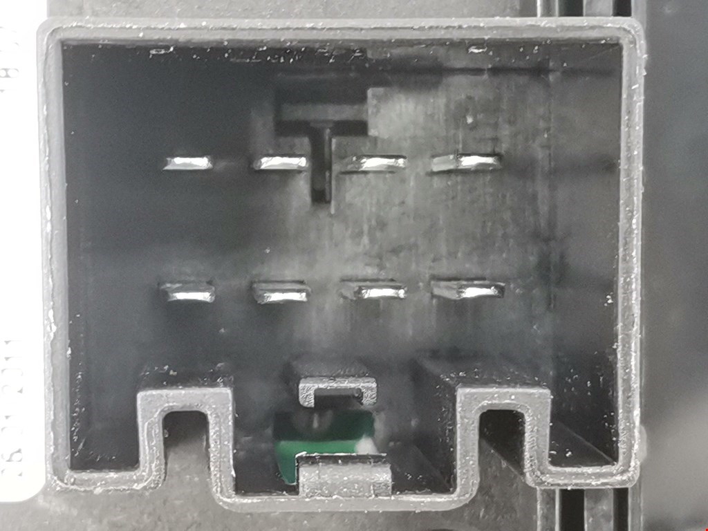 Блок управления стеклоподъемниками FORD Fiesta 2008-2012