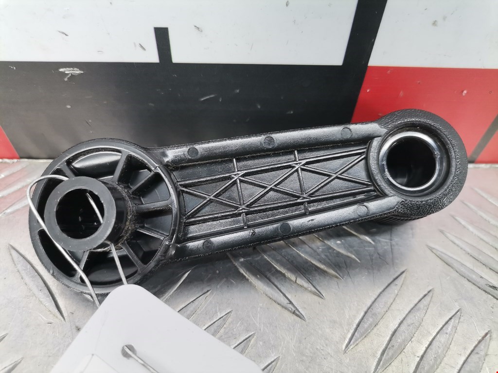 Ручка стеклоподъемника MITSUBISHI Space Star 1999-2006