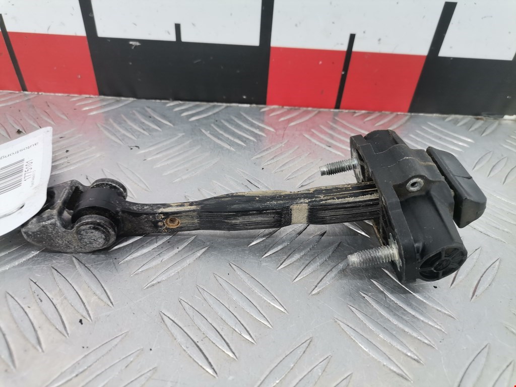 Ограничитель открывания двери Ford Fiesta 6 (2008-2019)