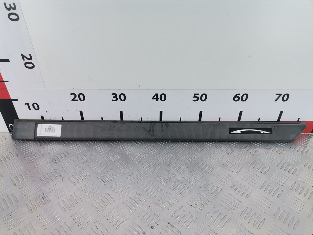 Накладка декоративная (молдинг) двери задней левой Mitsubishi Space_Star 1 (1998-2005)