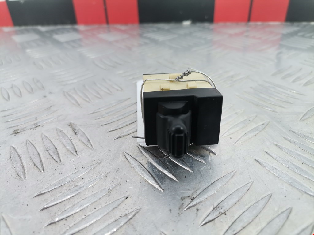 Кнопка центрального замка CHRYSLER 300 M 300M 1998-2004